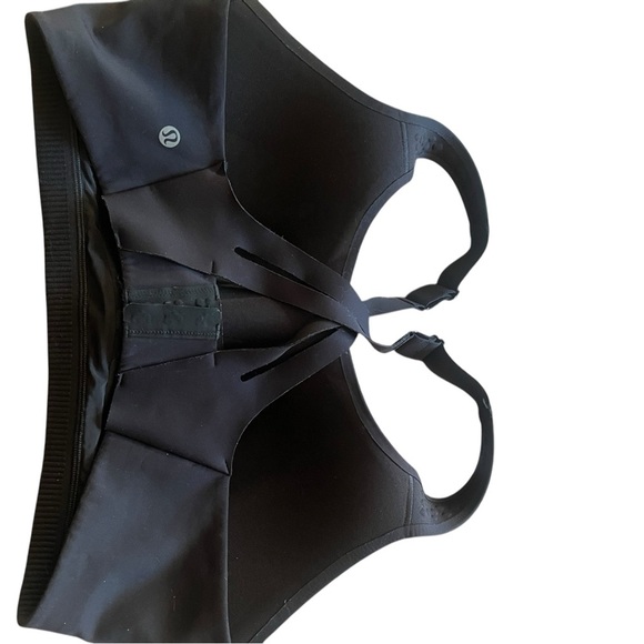 Lululemon Black Sports Bra Size 38D High Rise Running Padded B2 - Picture 4 of 5